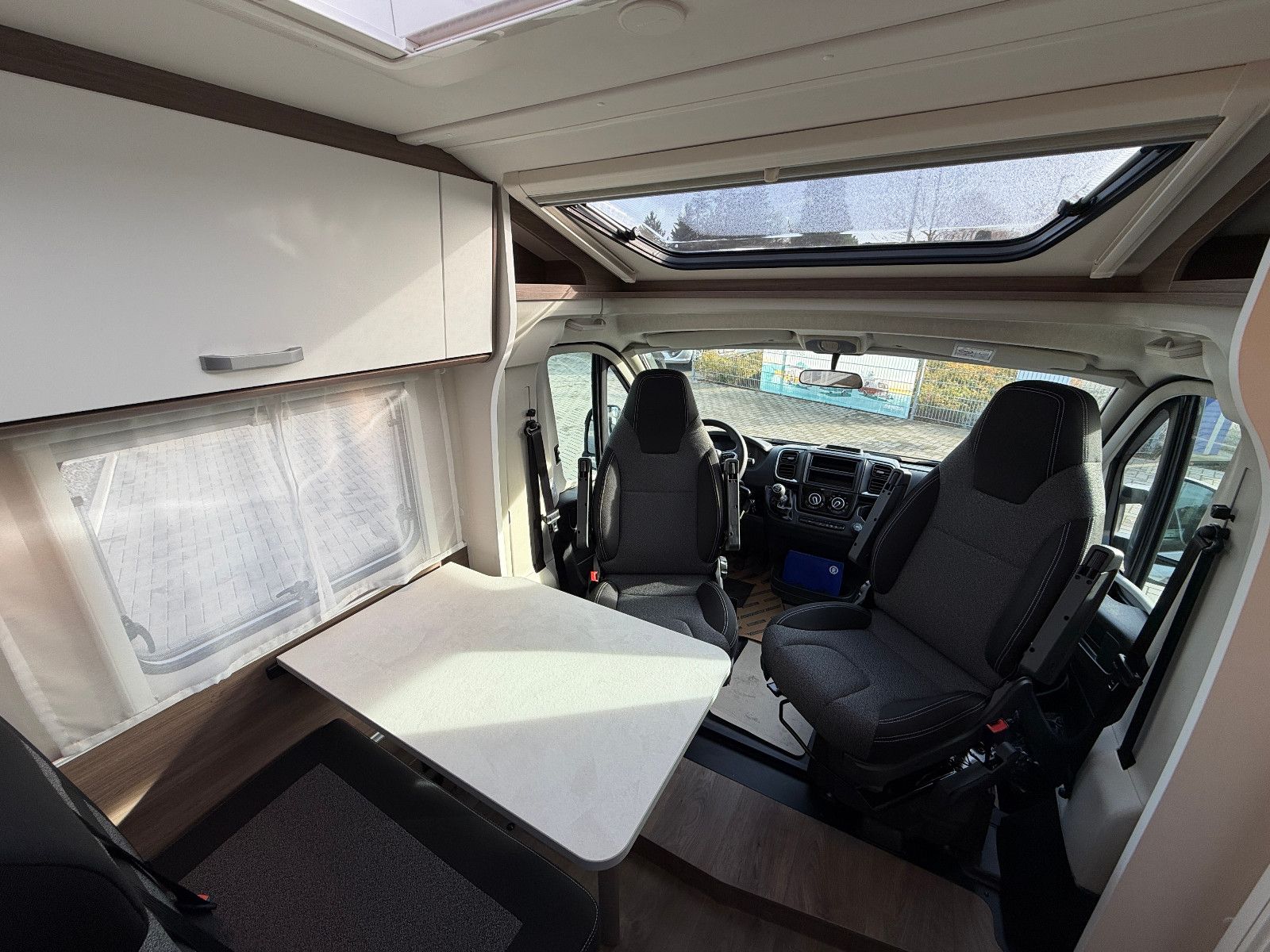 Fahrzeugabbildung Carado V-337 pro+ 6.497€ SPAREN !