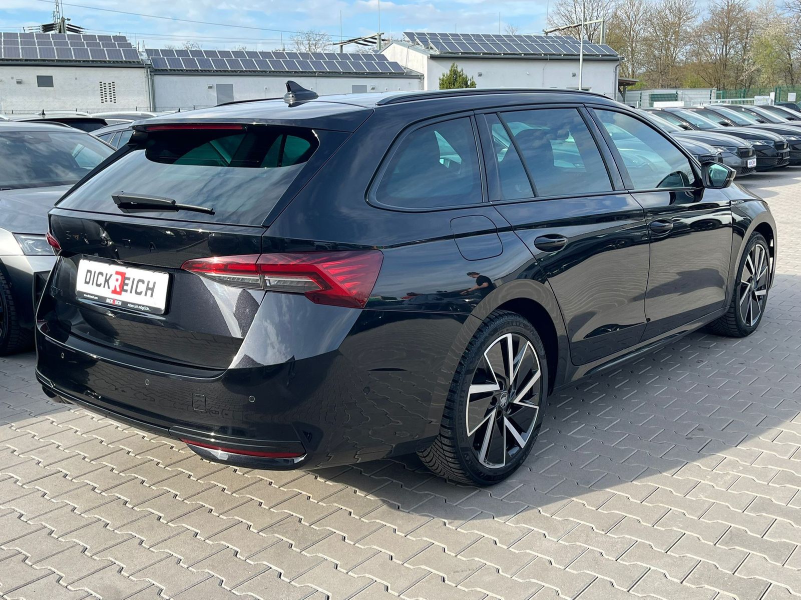 Imagen del vehículo: SKODA Octavia 2.0 TDI Sportline DSG MATRIX*INVIERNO*5 años