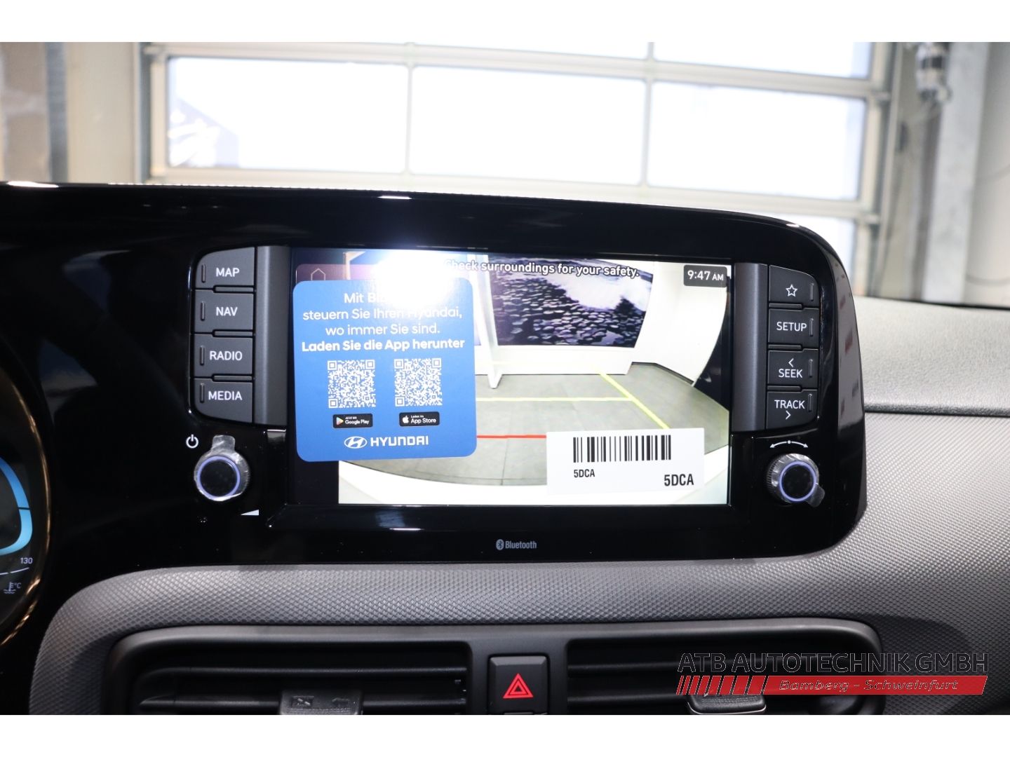 Fahrzeugabbildung Hyundai i10 Select MY25 1.0 Benzin 63 PS 5-MT 2WD Navi A