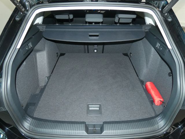 Golf Variant 1.5 TSI Life NAVI KAMERA KEYLESS