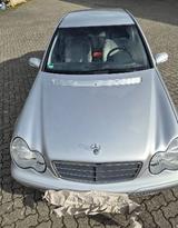 Mercedes-Benz Rentnerauto mit Tüv neu - gebrauchte Mercedes-Benz C 220 aus dem Jahr 2002