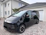 Hyundai Staria 2,2 CRDi AWD 7-Sitzer - Hyundai STARIA: Von Privat