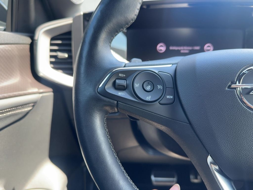 Fahrzeugabbildung Opel Mokka GS NAVI  SITZHEIZUNG  RÜCKFAHRKAMERA