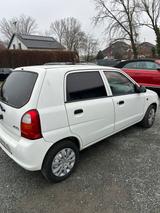 Suzuki Alto mit TÜV bis 01/2027 weiß Schal... - gebrauchte Suzuki Alto aus dem Jahr 2005