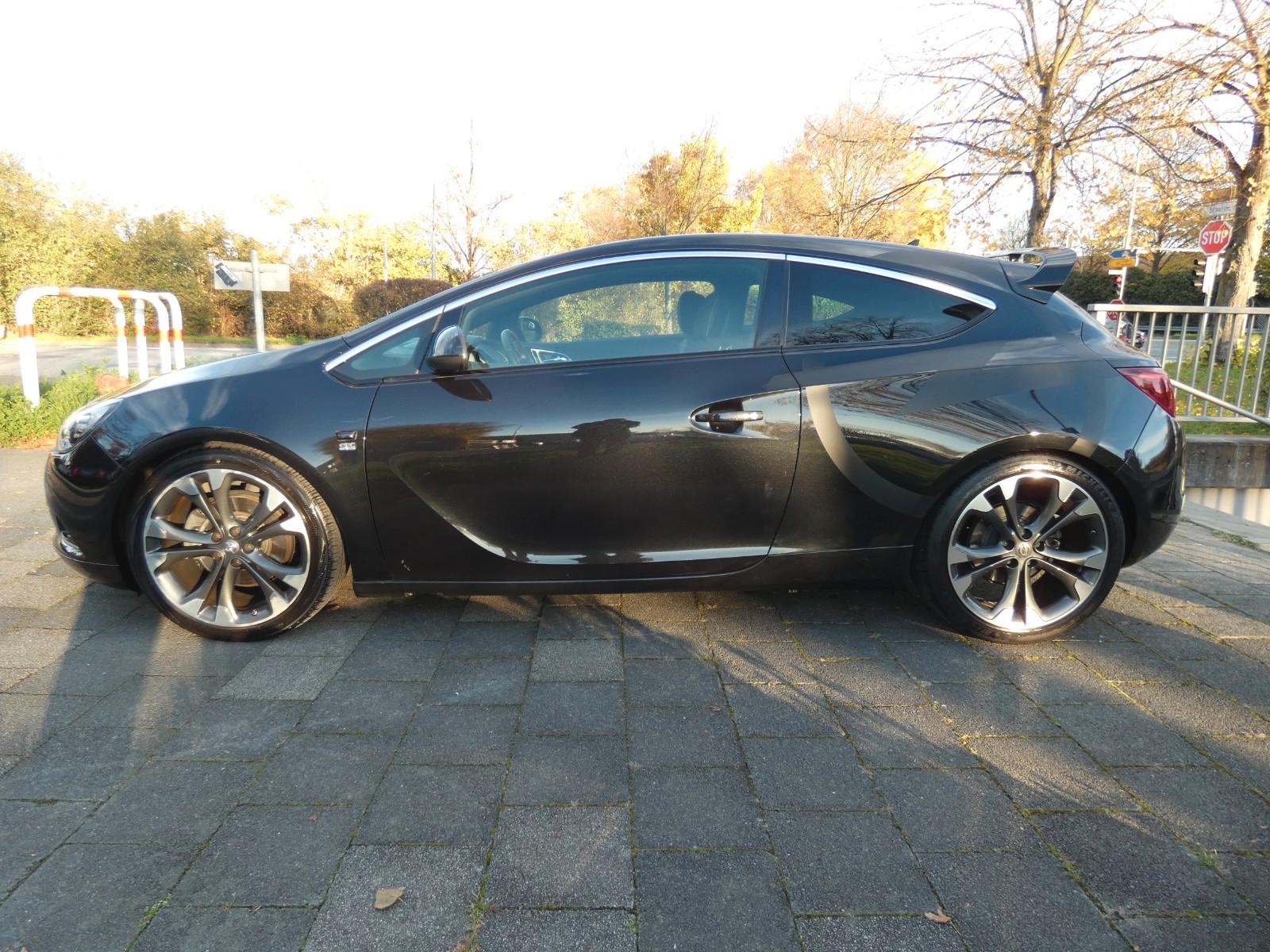 Opel Astra J 1.6 GTC  OPC-Line