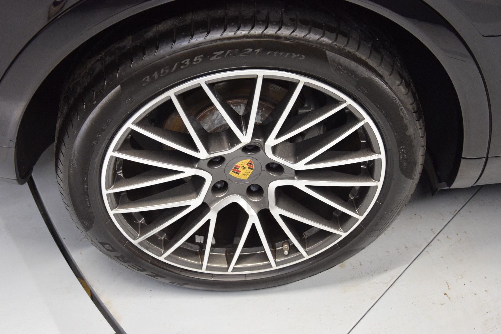 Fahrzeugabbildung Porsche Cayenne S Pano ACC Chrono BOSE HuD Memory 360°