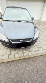Ford Focus 1.6 i - 16V - TÜV Neu