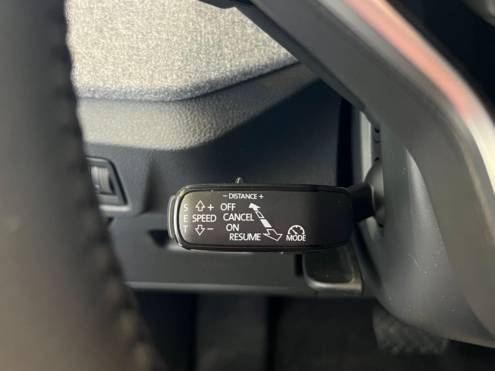 Fahrzeugabbildung SKODA Kamiq Selection 1.0 TSI DSG *AHK, LED, SmartLink