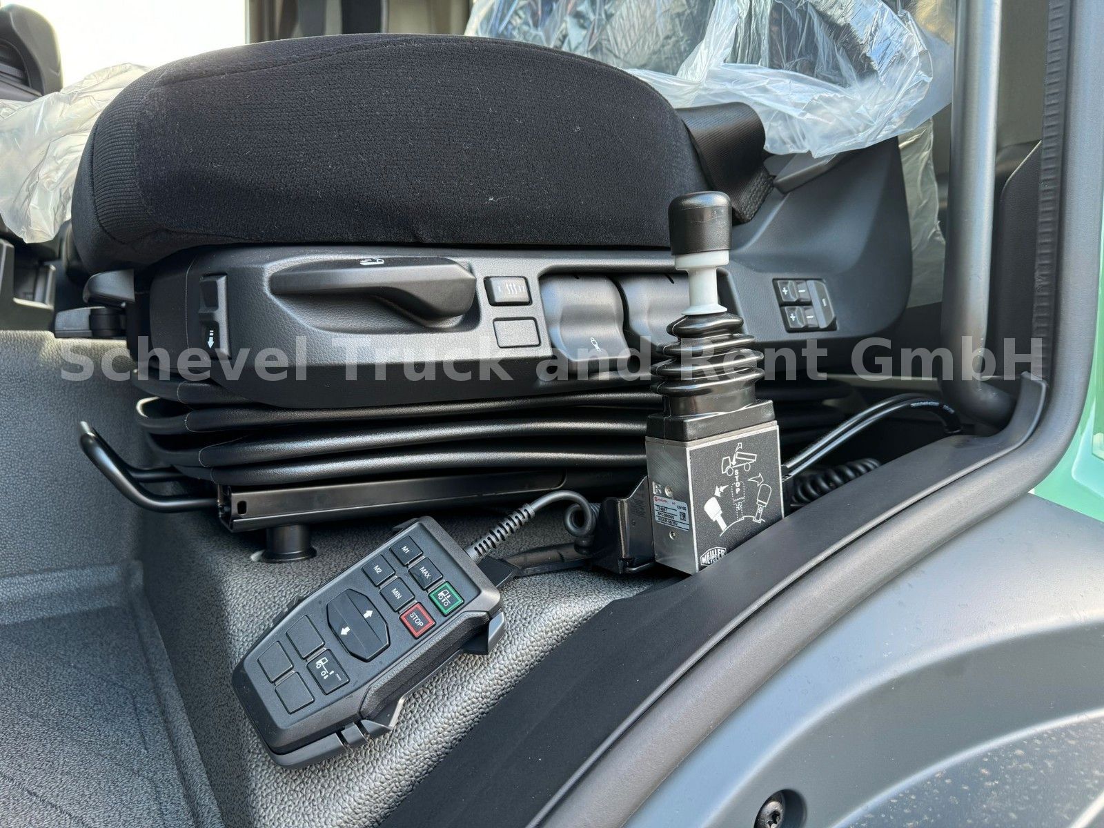 Fahrzeugabbildung MAN TGS 18.520 BL SA 4x4 mit Hydraulikvortbere* AhK