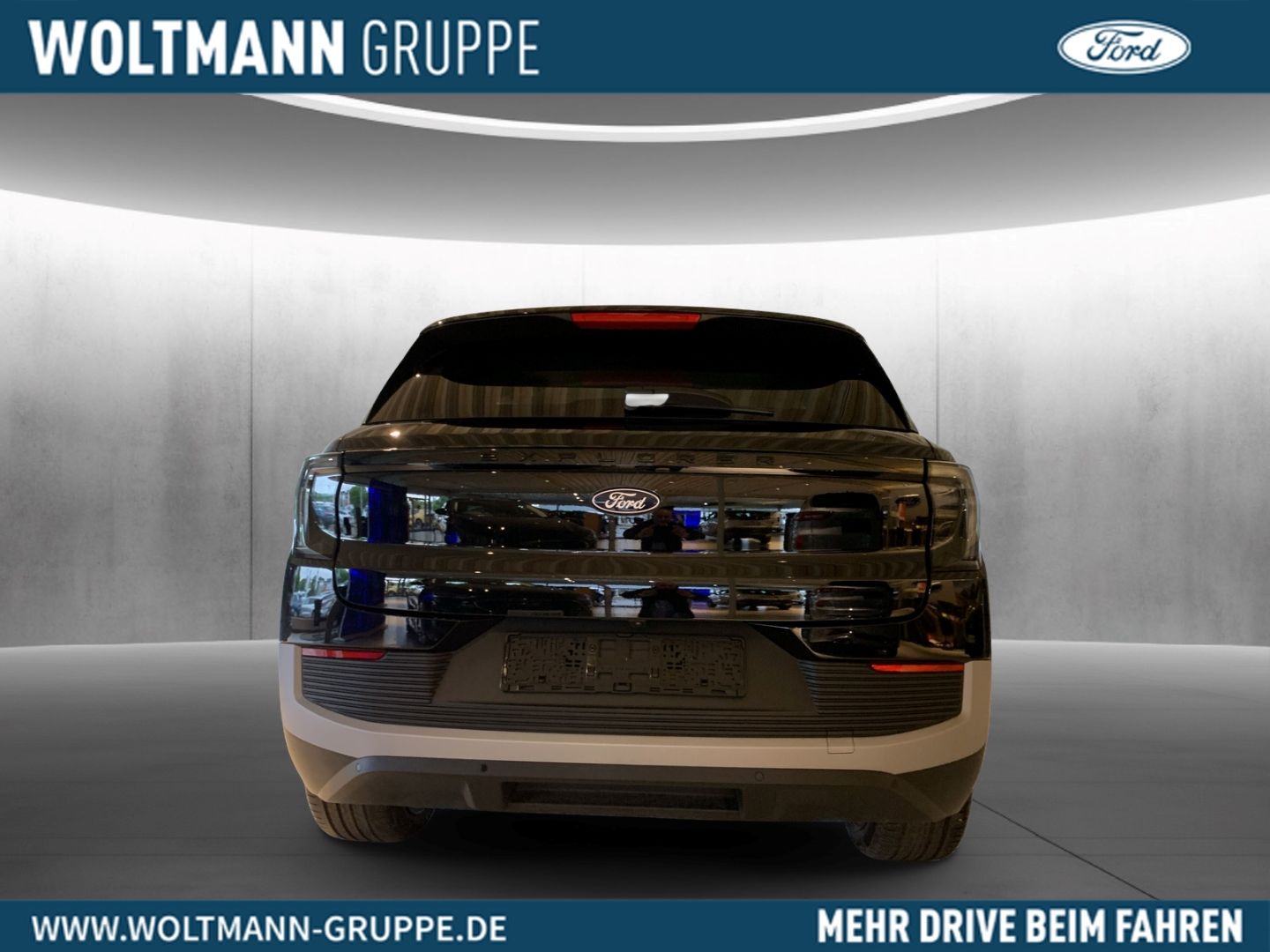 Fahrzeugabbildung Ford Explorer Premium RWD 52 kWh, Wärmepumpe, Matrix