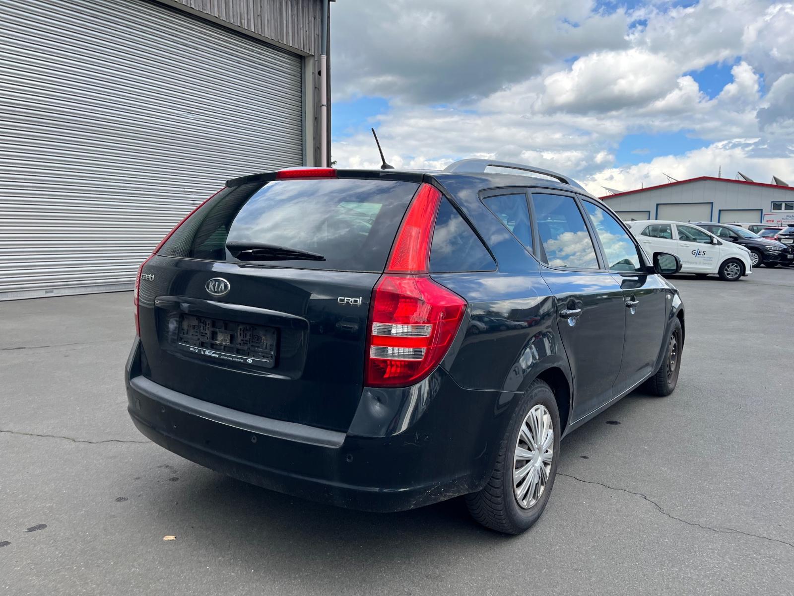 Kia cee'd 2010 — photo 6