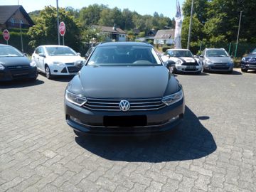 Volkswagen Passat Variant - 1