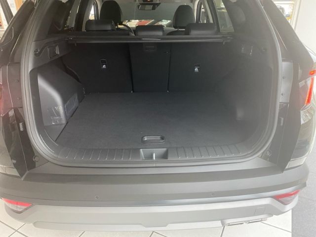 Fahrzeugabbildung Hyundai Tucson Trend Hybrid+LED-Paket Navi Leder Digital