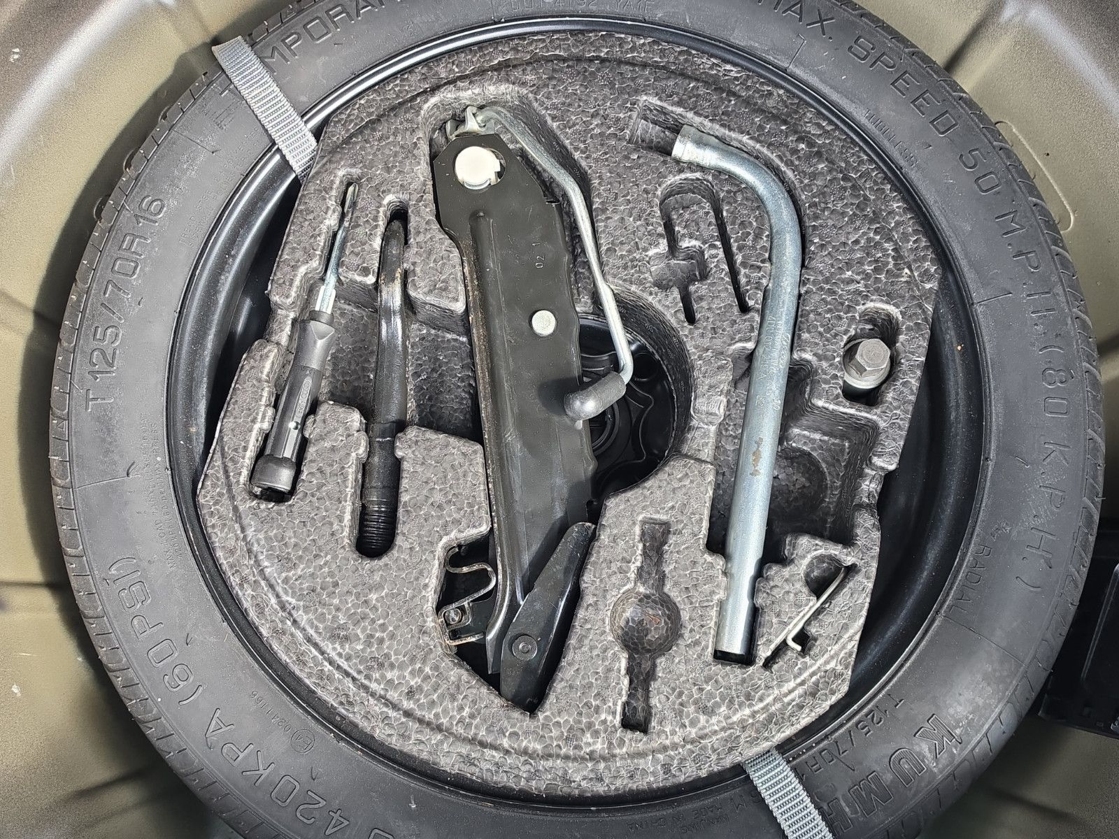 Fahrzeugabbildung Volkswagen Golf VI Style AUS 1.HAND SHZ PDC KLIMA TÜV NEU