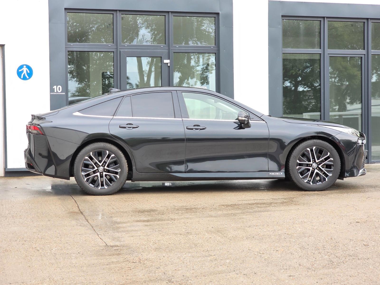 Toyota Mirai Advanced Schwarz/Schwarz erst 20.000 KM