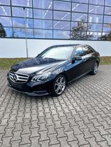 Mercedes-Benz E 250 BlueTEC 4MATIC AVANTGARDE Autom. AVANT...