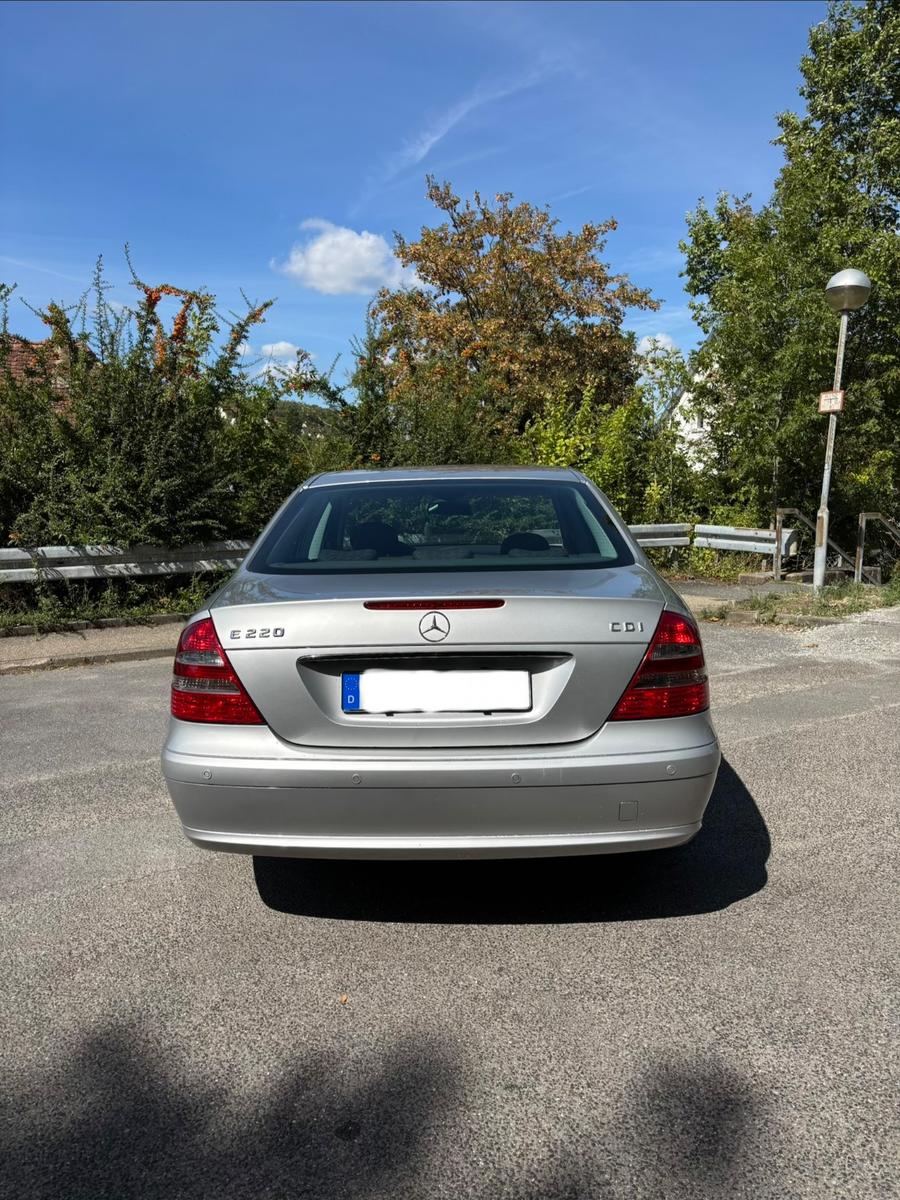 Mercedes-Benz E 220 CDI W211