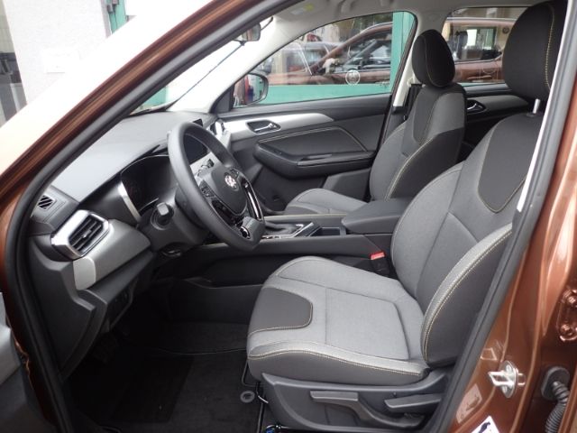 Fahrzeugabbildung BAIC Beijing X35 1,5L Turbo LED Apple CarPlay Android