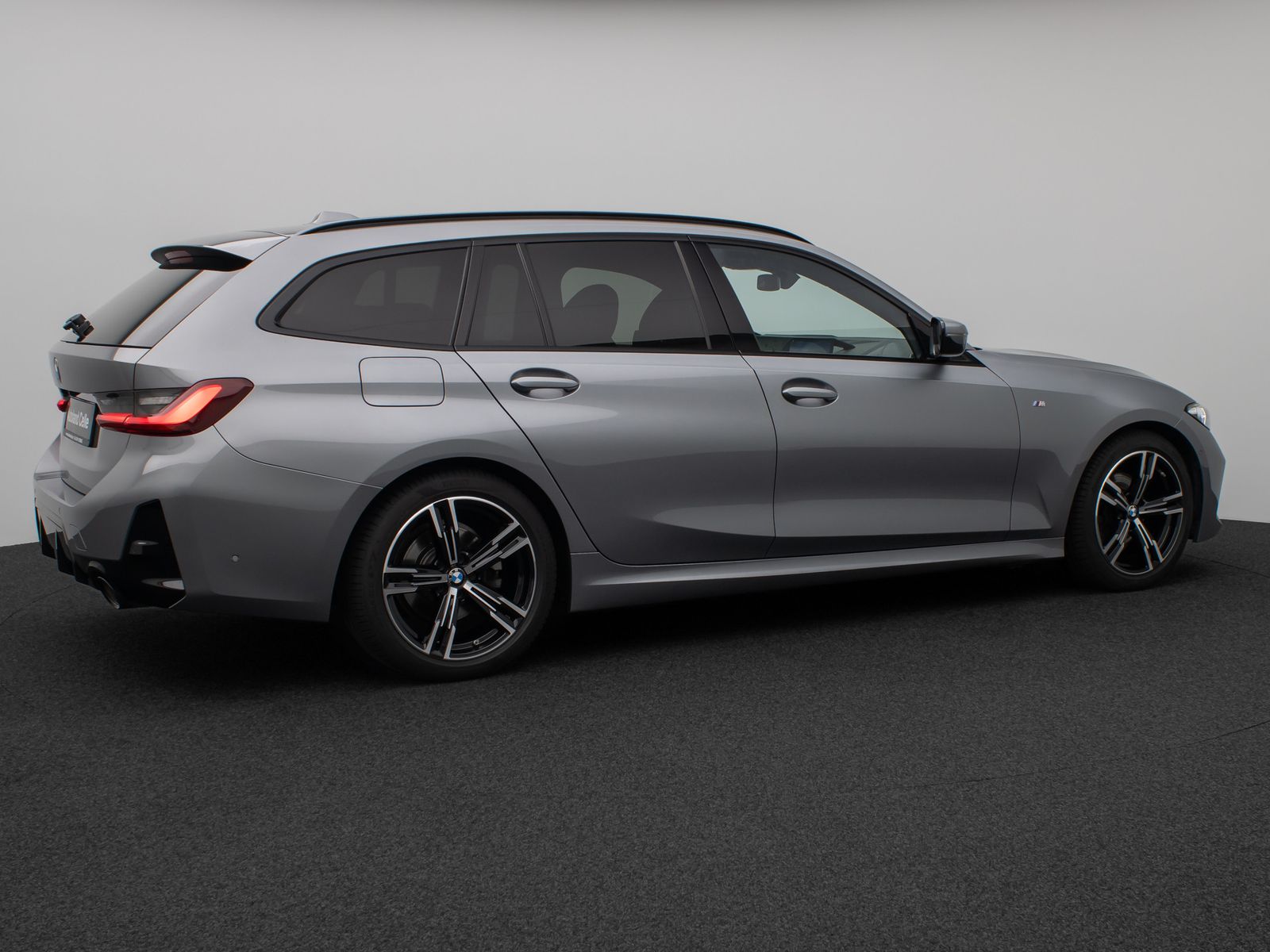 Fahrzeugabbildung BMW 320d M Sport Kamera HUD DAB HiFi DrivAssist 18"