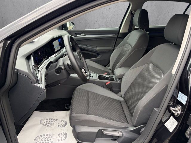 Golf VIII 1.5 TSI DSG Active Bluetooth Navi LED