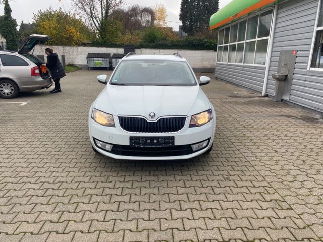 Skoda Octavia Combi Ambition