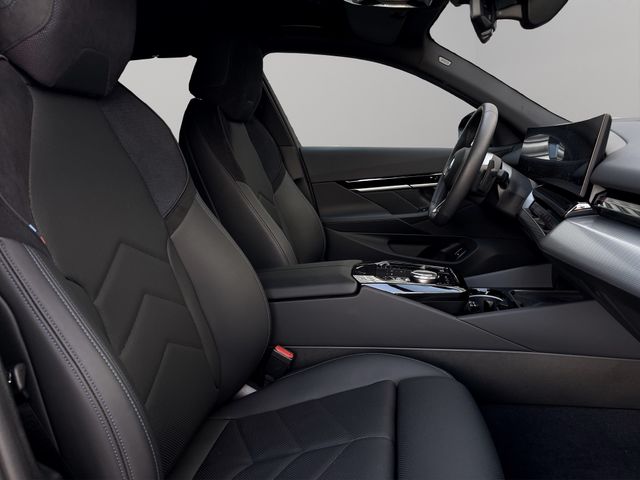 Foto Nummer 12: BMW 320i