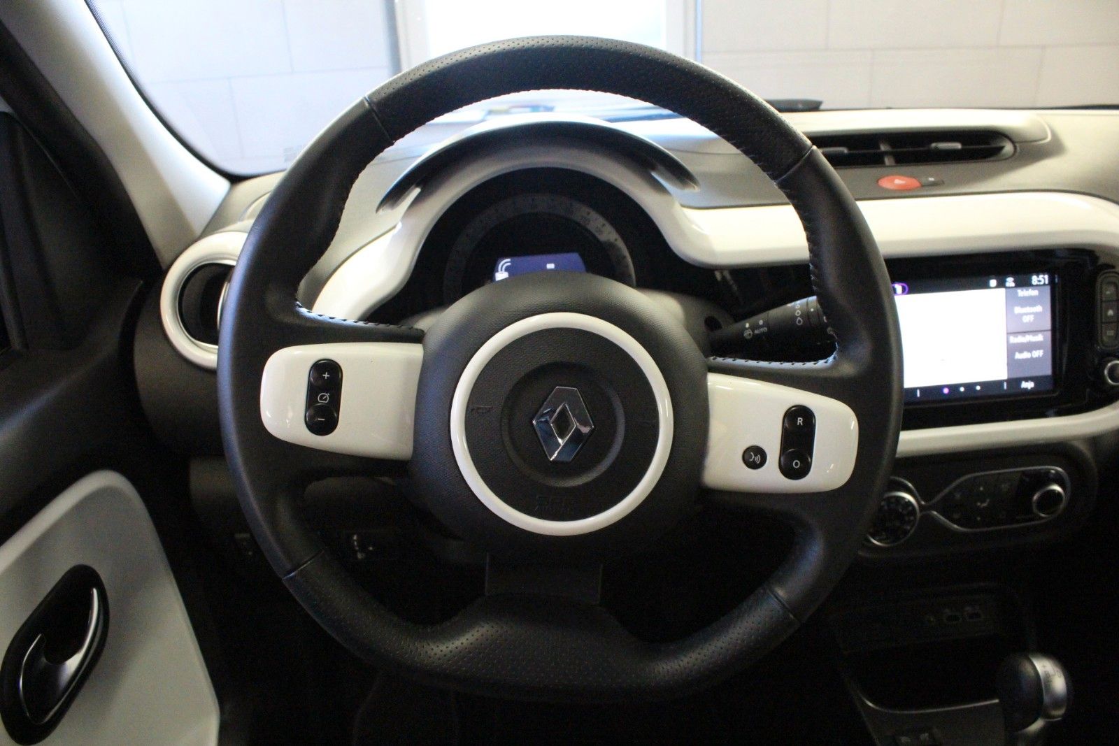 Fahrzeugabbildung Renault Twingo E-Tech 100% elektrisch*Plus Winterräder