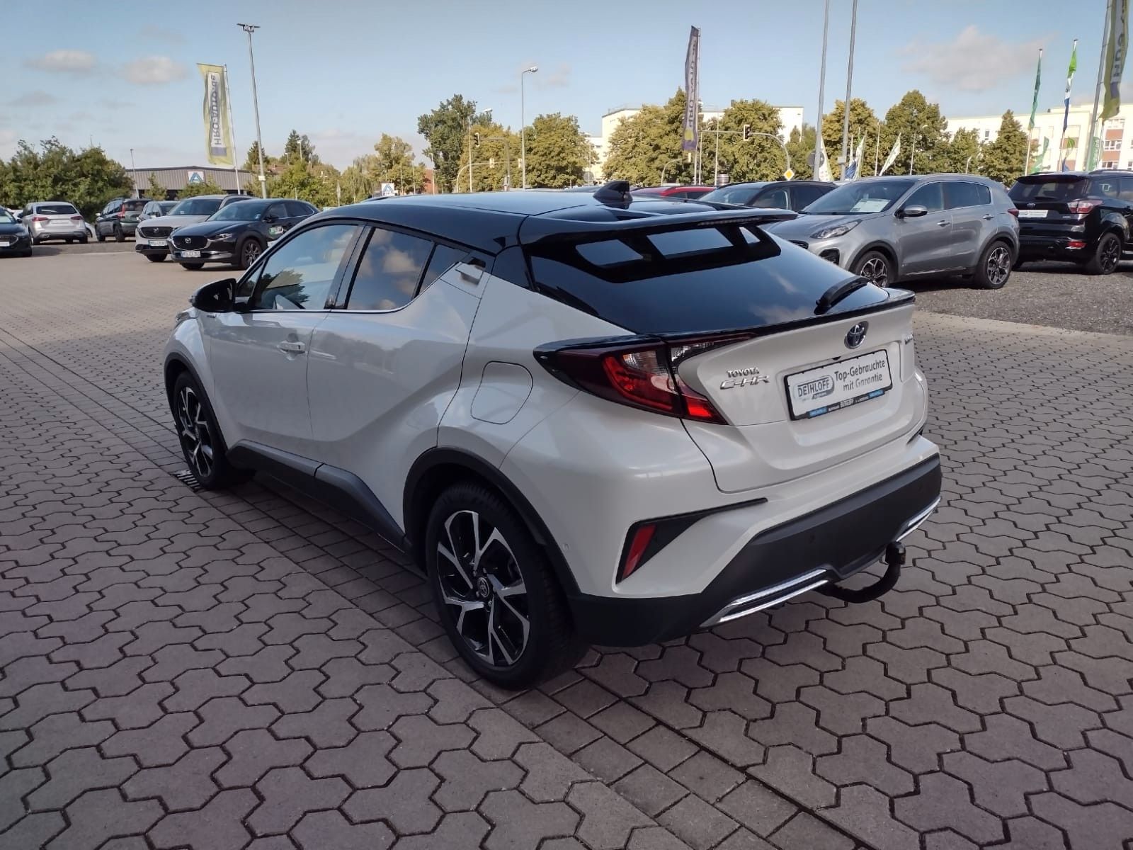 Toyota C-HR (10/2021, Hybrid (Benzin/Elektro))