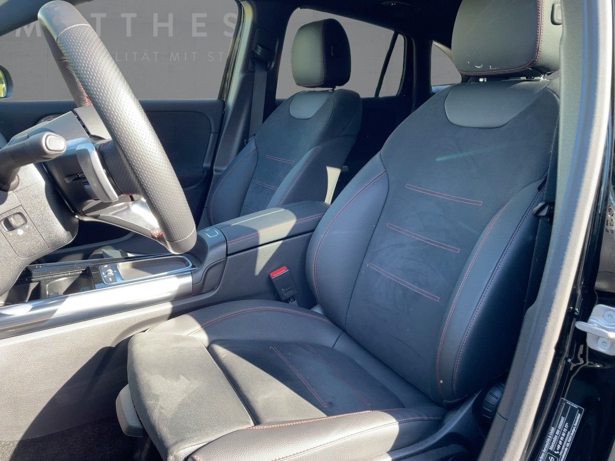 Fahrzeugabbildung Mercedes-Benz GLA 200 d AMG/Night/Pano/Kamera/AHK