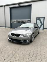 BMW E92 320i M Paket - BMW 320 aus 2011: Coupé, 320i