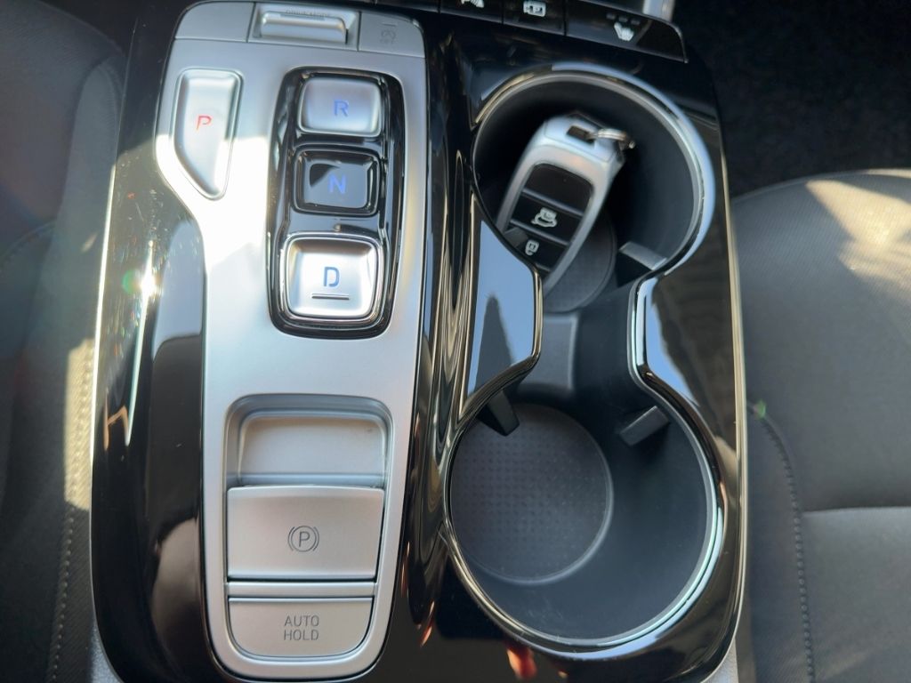 Fahrzeugabbildung Hyundai Tucson AHK  Automatik Hybrid, Allwetterreifen
