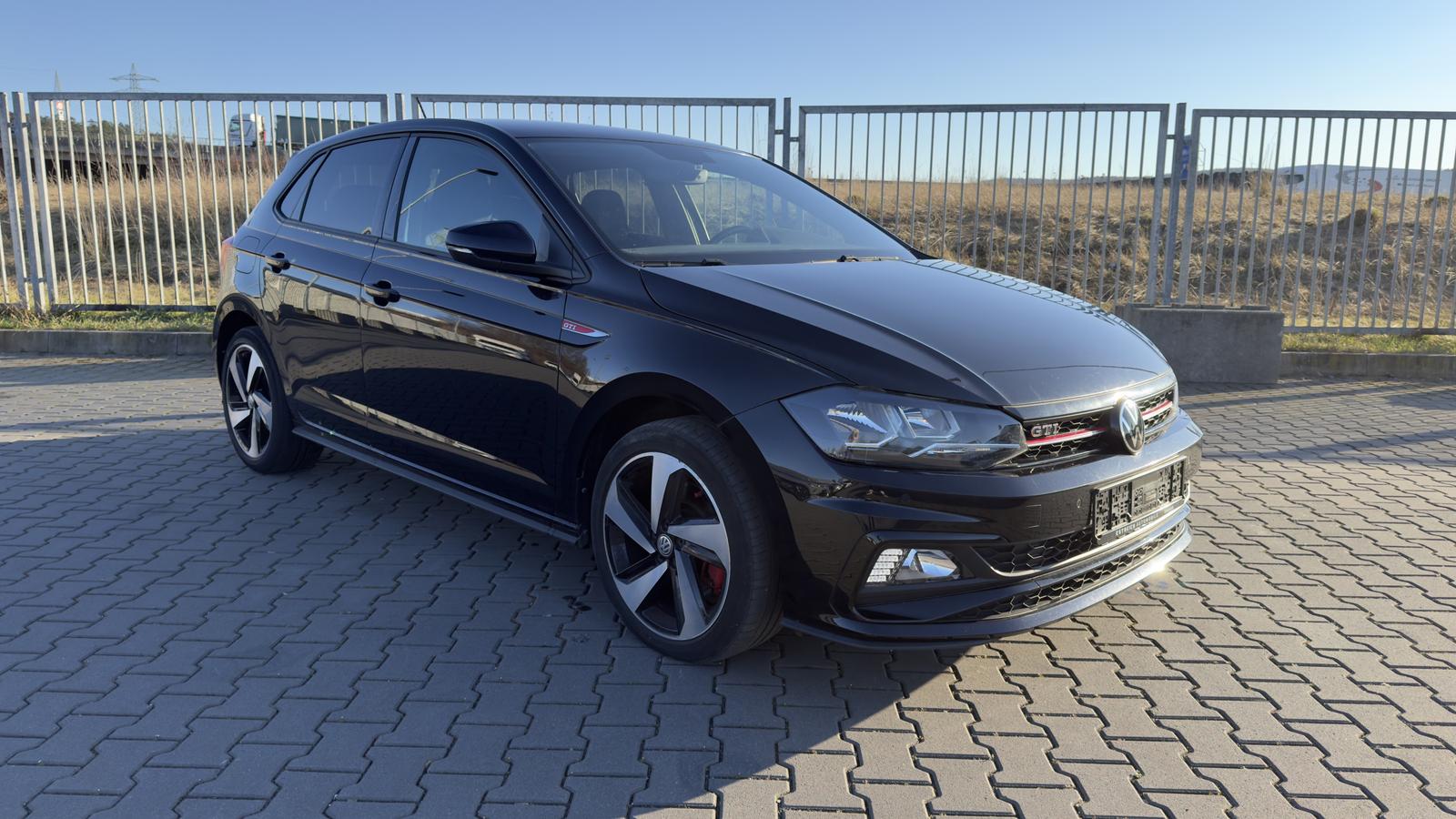 Volkswagen Polo 2.0 TSI GTI DSG/Navi/LED/PDC/SHZ/DAB/