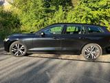 Volvo V60 B4 R Design Panoramadach - Volvo Gebrauchtwagen in Kiel