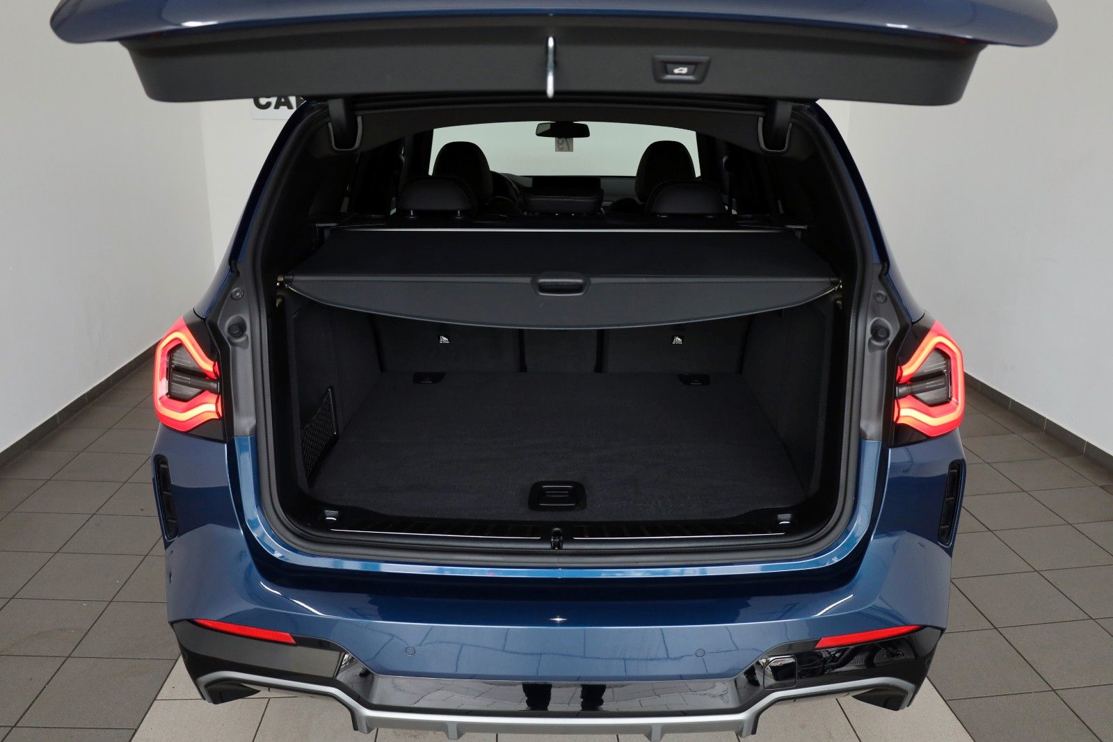 Fahrzeugabbildung BMW iX3 Inspiring,M Sport,Navi,SH,Kamera,ACC,Panoram