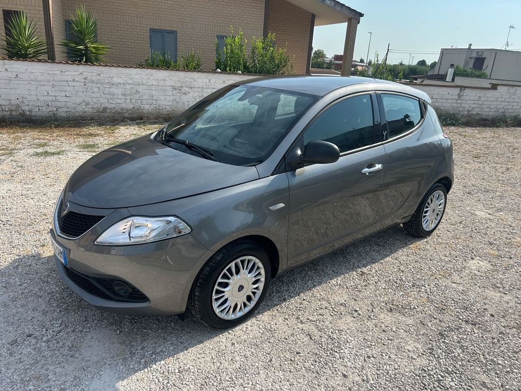Image of Lancia Ypsilon