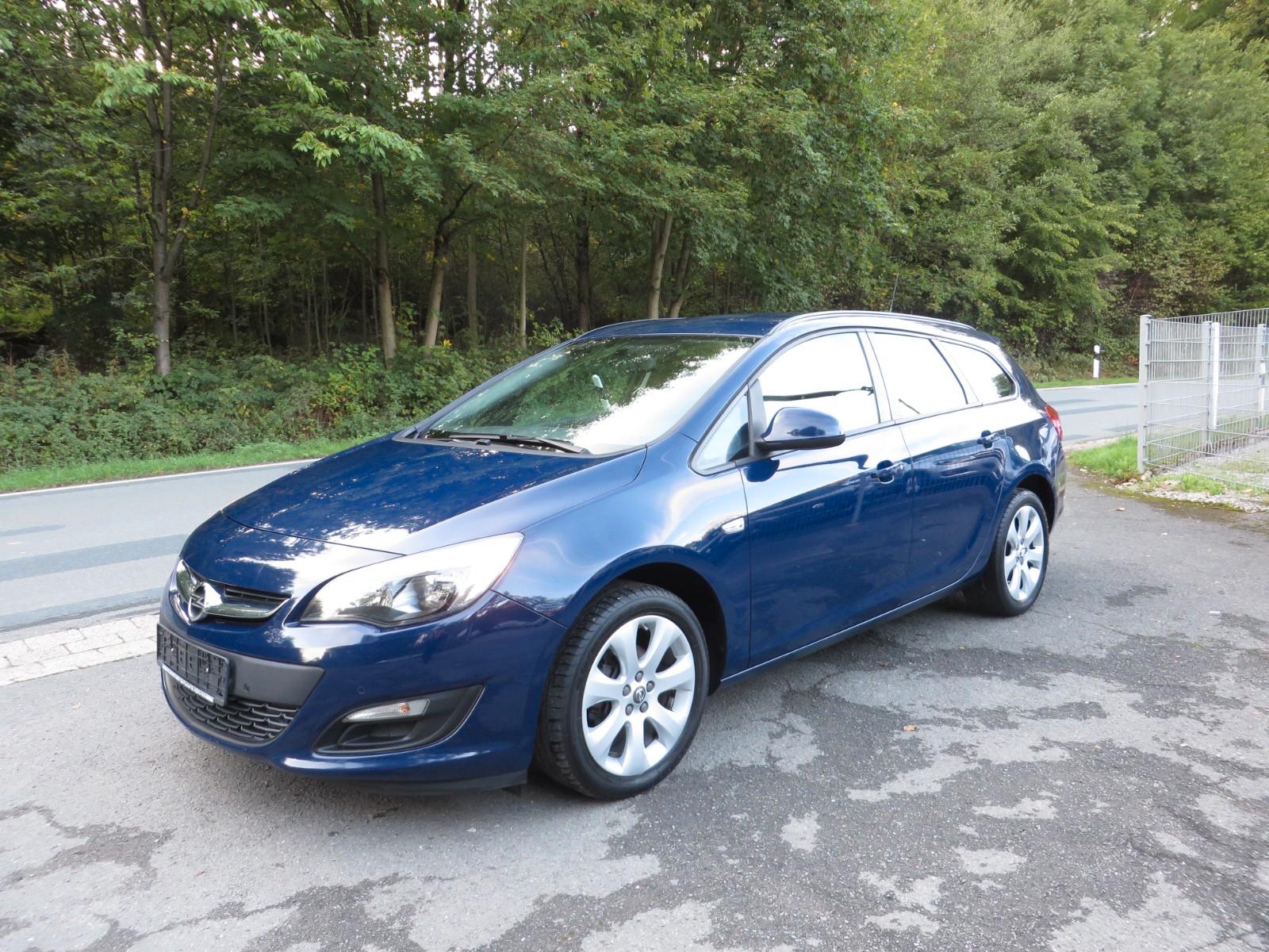 Opel Astra J Sports Tourer Style