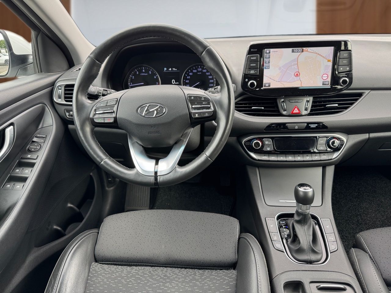 Fahrzeugabbildung Hyundai i30 1.4 DCT PREMIUM PANO*ACC*LED*NAVI*KAM*LHZ*SH