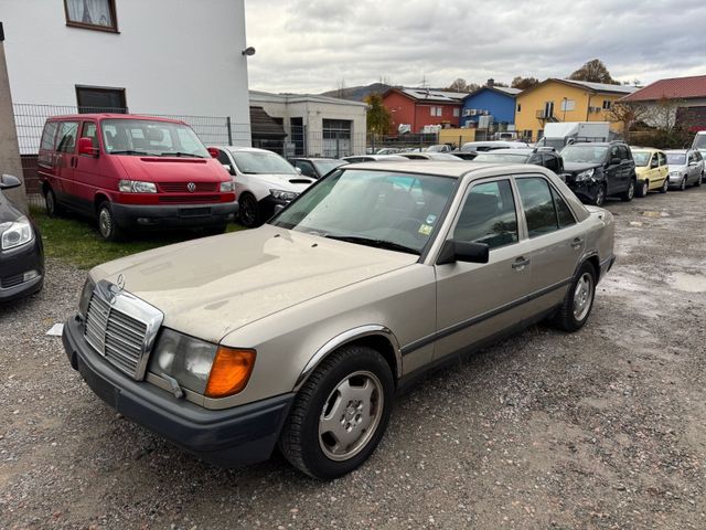 Mercedes-Benz 300 W124 Limousine/ Klima/Automatik/