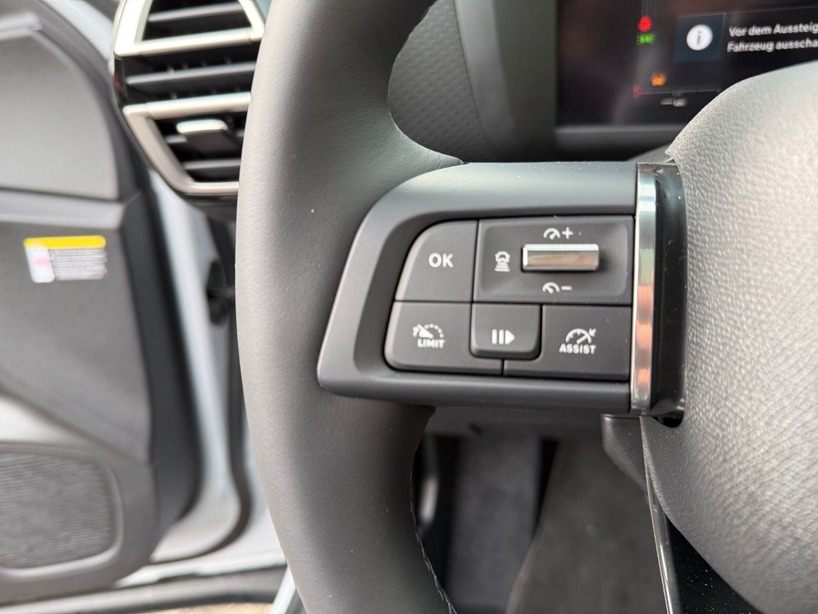 Fahrzeugabbildung Citroën C4 Hybrid 145 MAX - Vollausstattung*Massage*ACC
