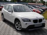 BMW X1 18 i sDrive AUTOMATIK/2.Hand/nur 74.000km/PDC - BMW X1 aus 2012 mit Benzin-Antrieb