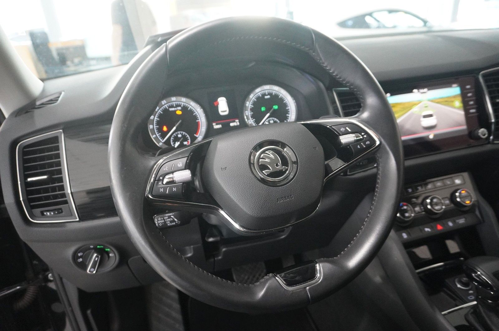 Fahrzeugabbildung SKODA Kodiaq 2.0D STYLE 7-SITZ NAVI/LED/KAMERA/ACC/AHK