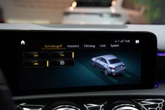 MERCEDES-BENZ A 200 d Limousine 4Matic*CAM*AMBIENTE*PANO*SOUND