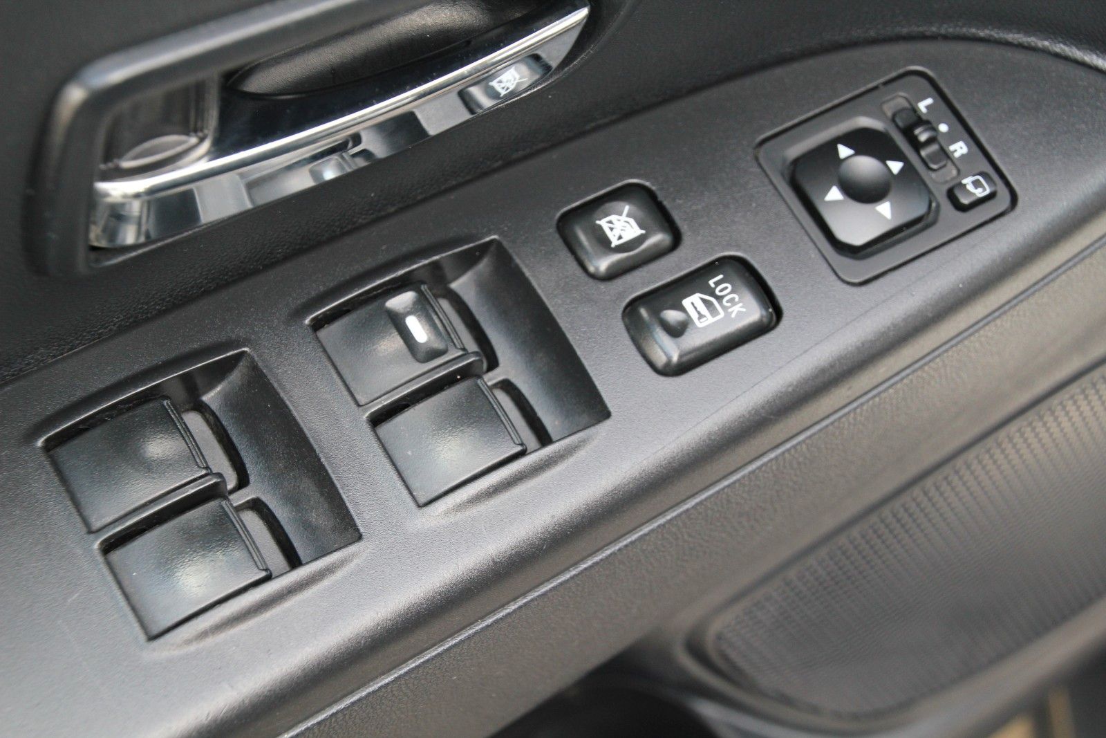 Fahrzeugabbildung Mitsubishi ASX Intro Edition 2WD
