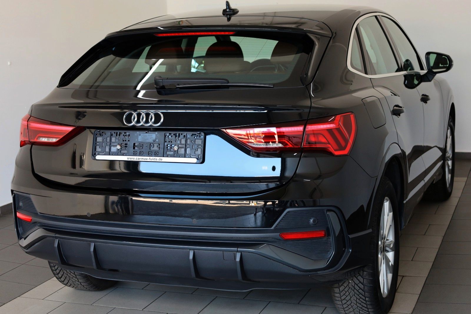 Fahrzeugabbildung Audi Q3 45TFSIe Sportback,Leder,Navi,LED,SH,Kamer,ACC