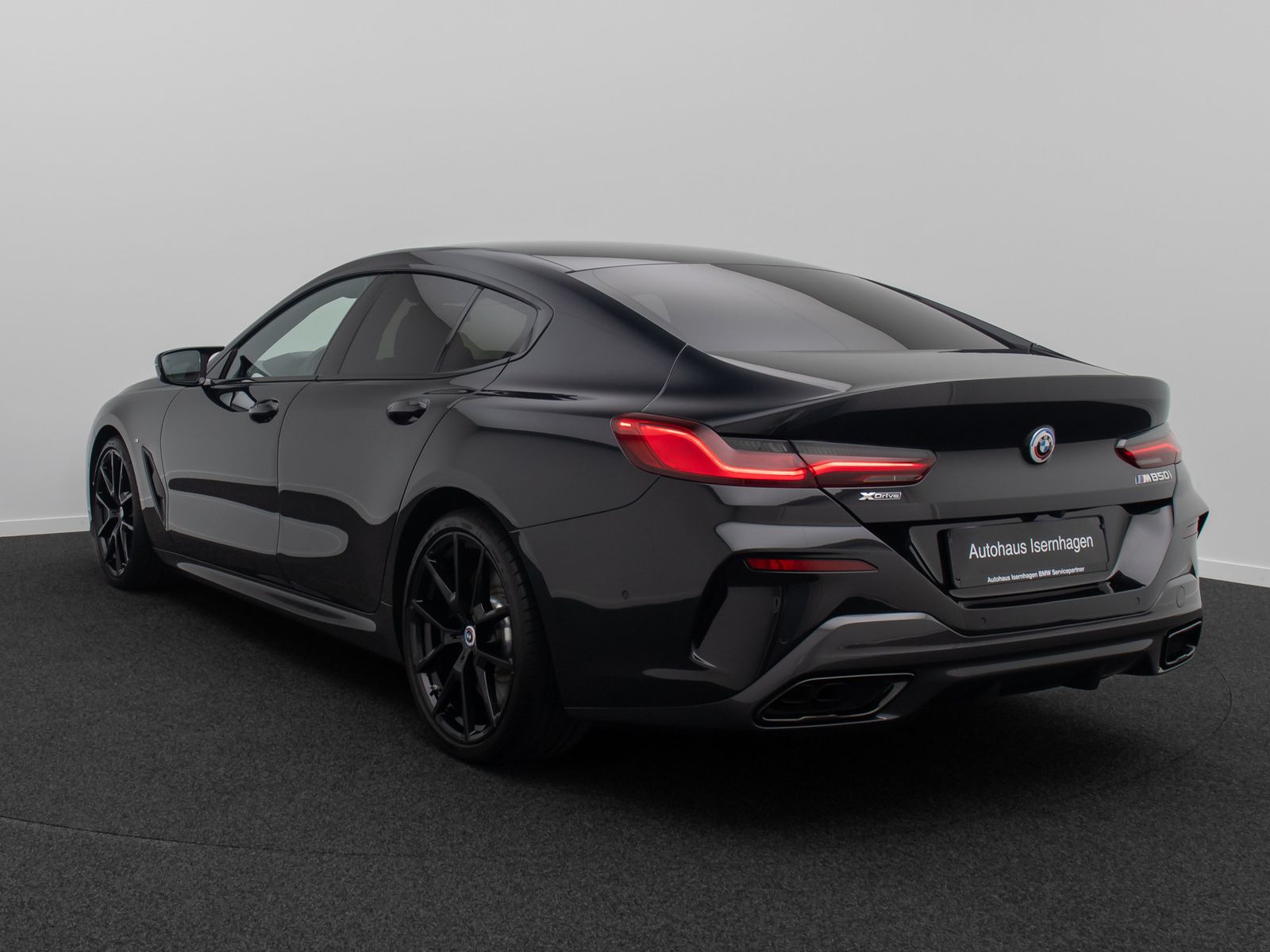 Fahrzeugabbildung BMW M850i xD Gran Coup&eacute; 360&deg; DAB Laser SoftClose 20"