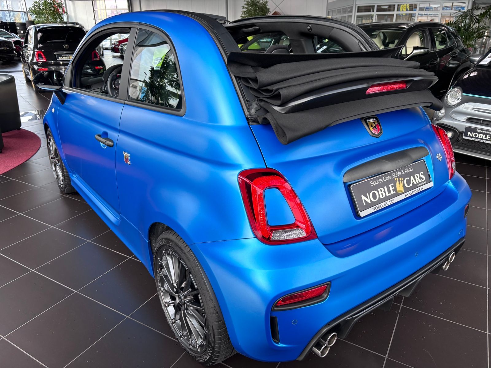 Fahrzeugabbildung Abarth 695 C   BEATS NAVI 17"