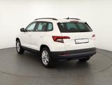 Skoda Karoq 2.0 TDI Style 4x4 Standheizung ACC Navi - Skoda in Neubrandenburg
