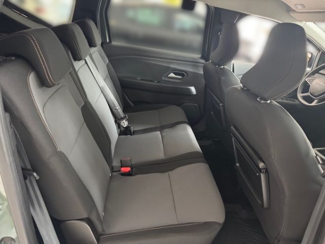 Fahrzeugabbildung Dacia Jogger Extreme 1.0 TCe 110 EU6e 7-Sitzer Navi Ka