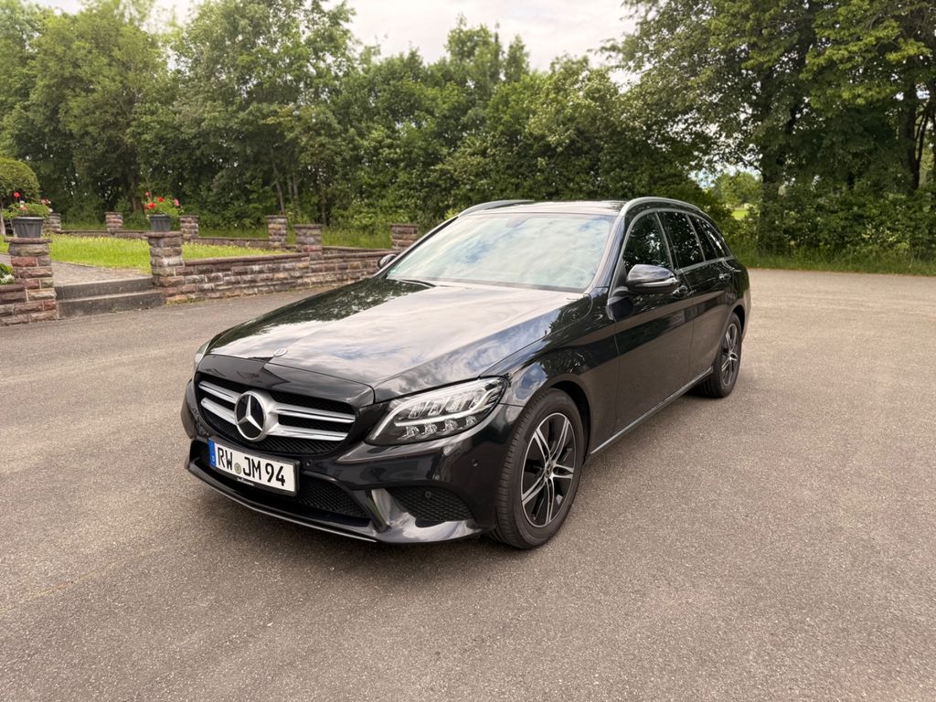 Image of Mercedes-Benz C 200