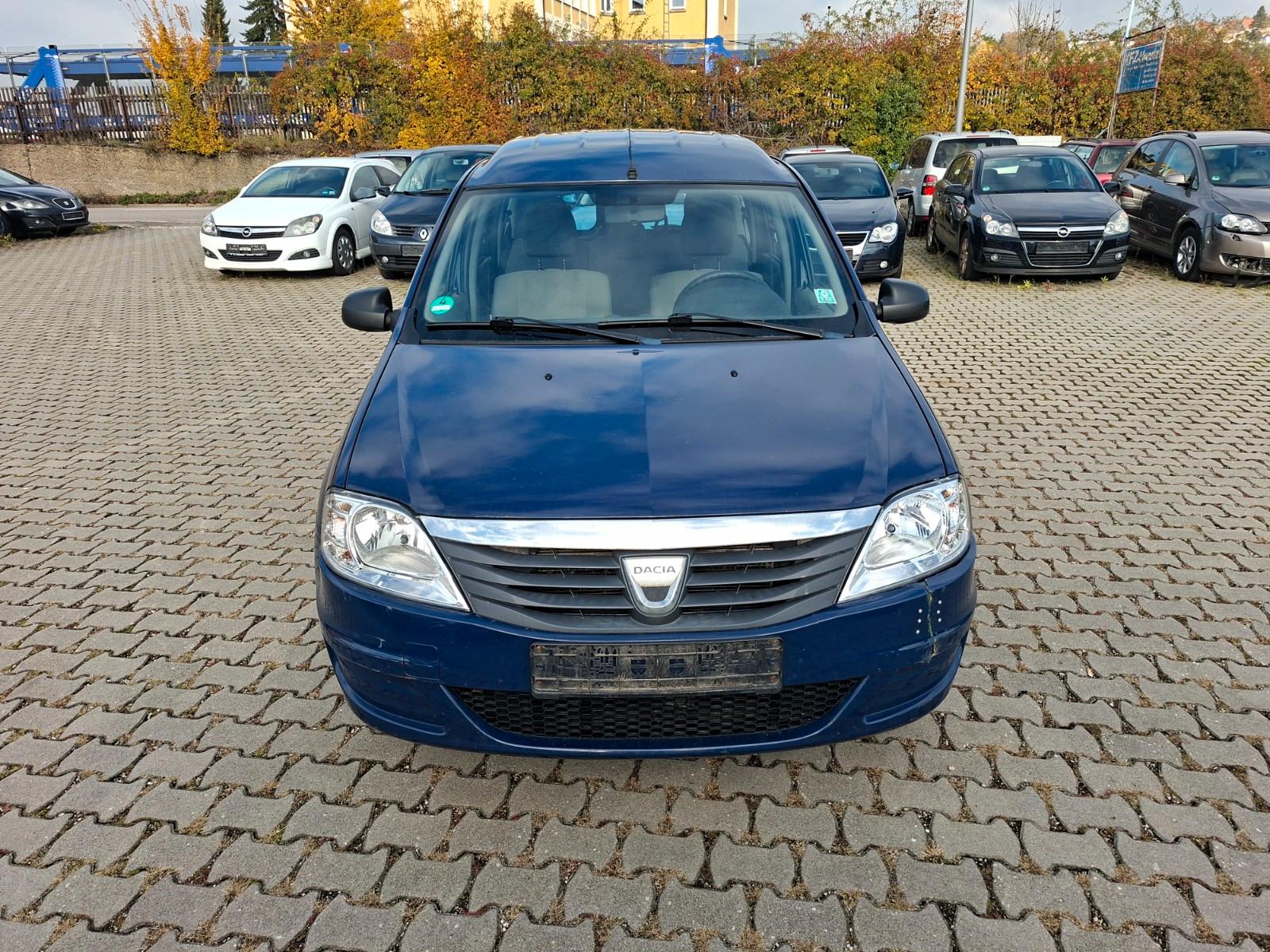 Dacia Logan 2009 — rear view